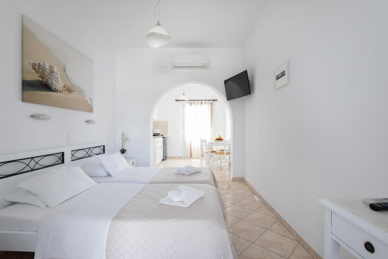 Eleftheria Hotel & Apartments ออร์นอส ภายนอก รูปภาพ