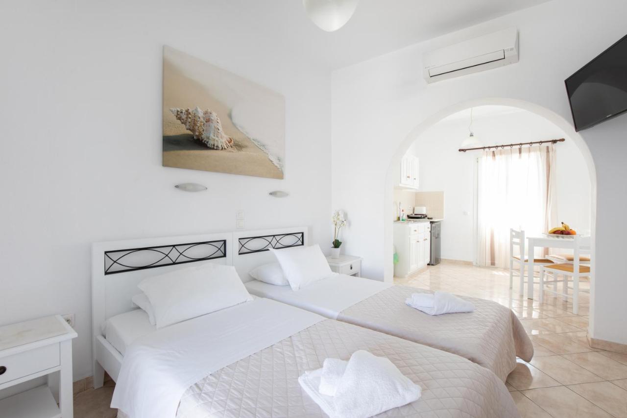Eleftheria Hotel & Apartments ออร์นอส ภายนอก รูปภาพ